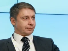 Пусть вкалывают роботы? Экономист опроверг пользу 12-часового рабочего дня