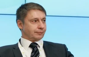 Пусть вкалывают роботы? Экономист опроверг пользу 12-часового рабочего дня